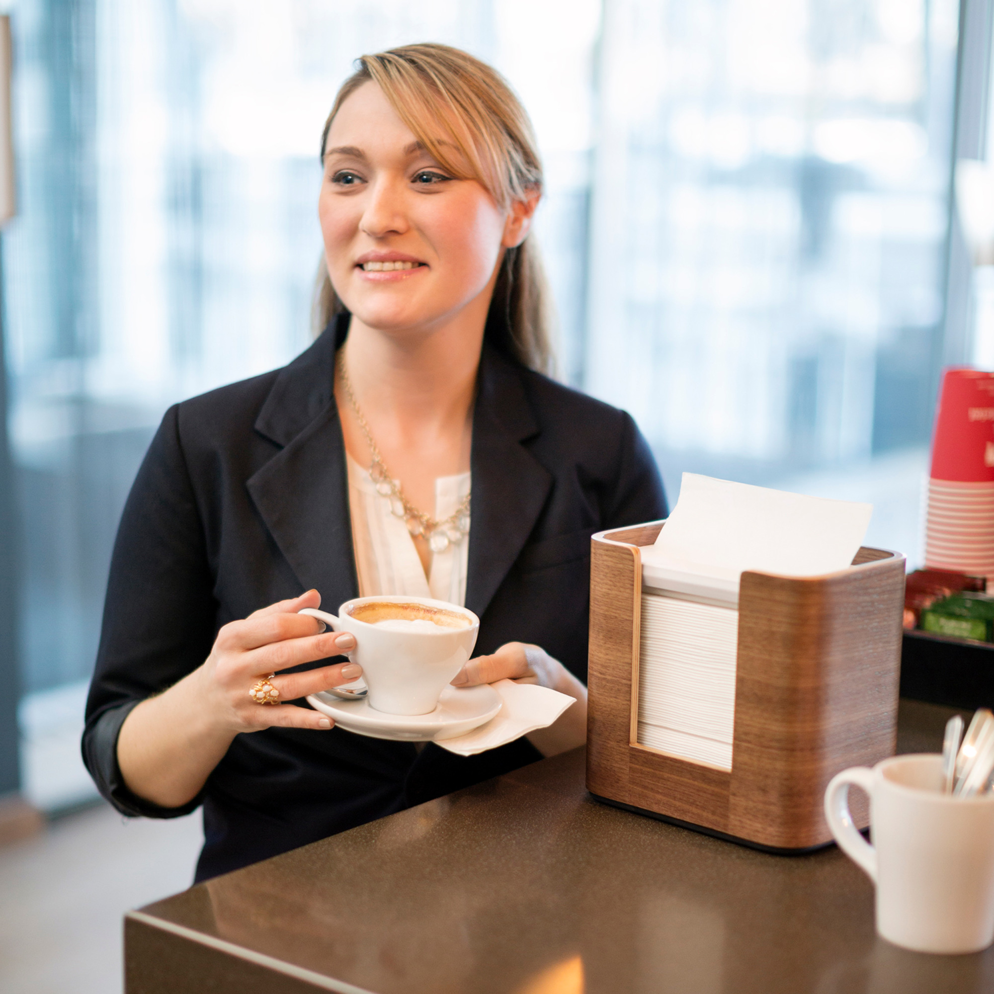 carousel-thumbnail-3