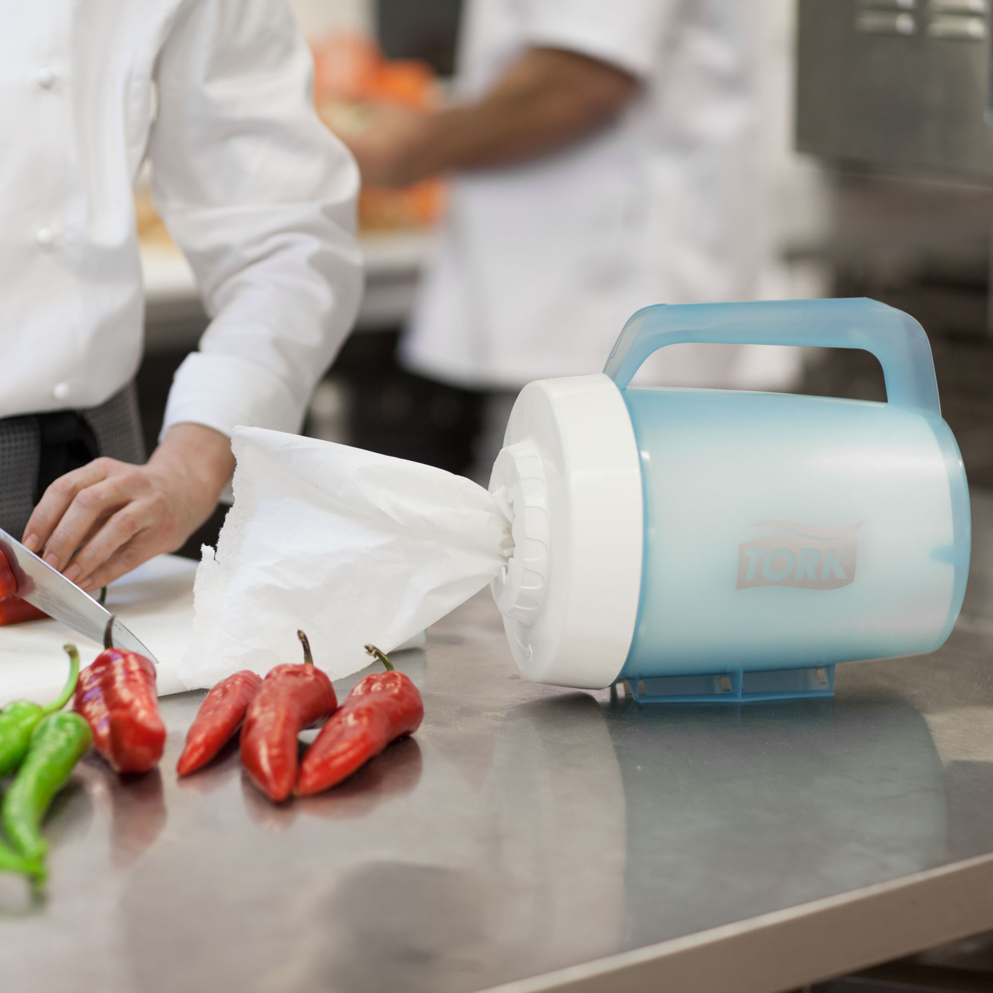 Tork Draagbare Mini Centerfeed Dispenser Startpakket Wit en Turquoise M1