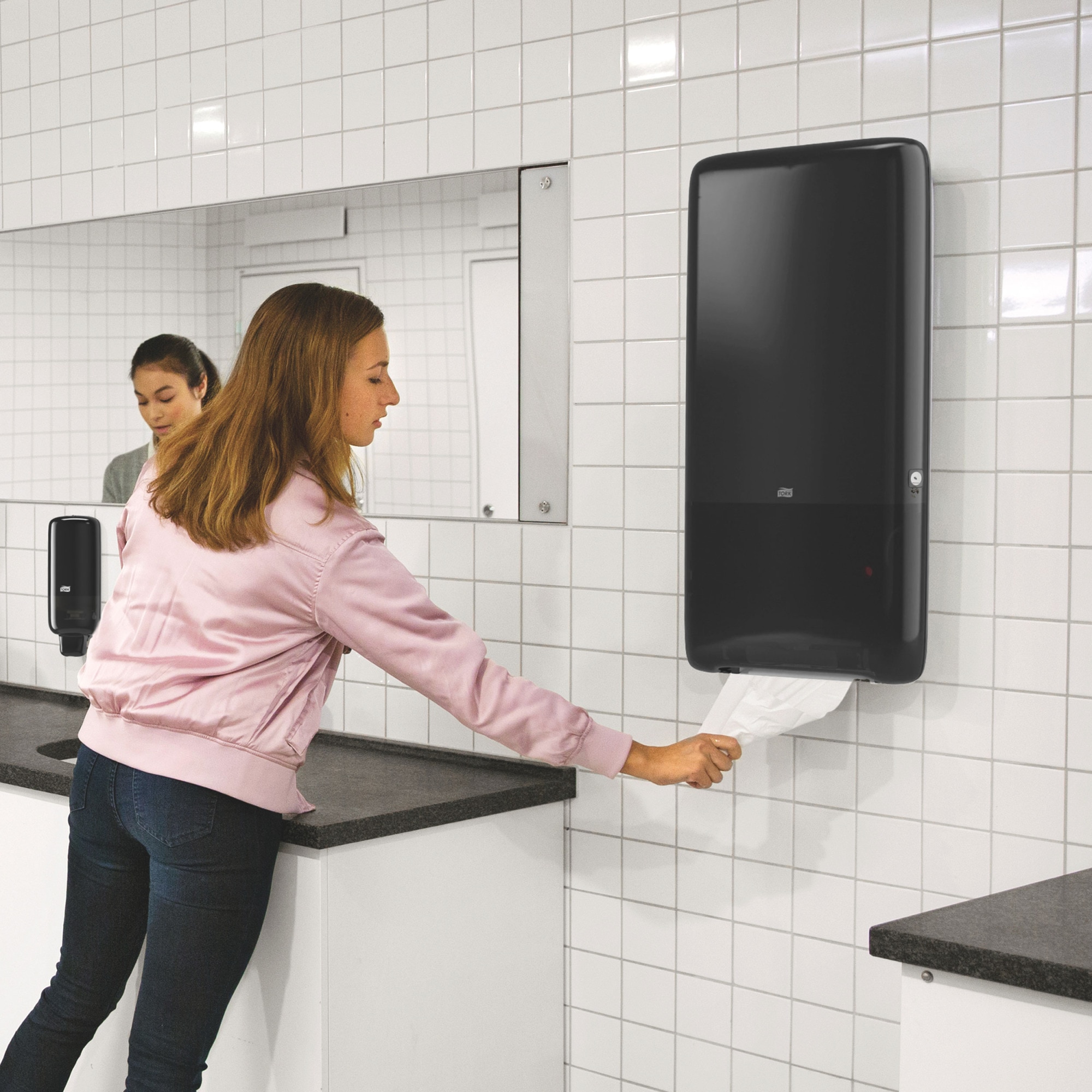 Tork PeakServe® Continuous™ Hand Towel White H5