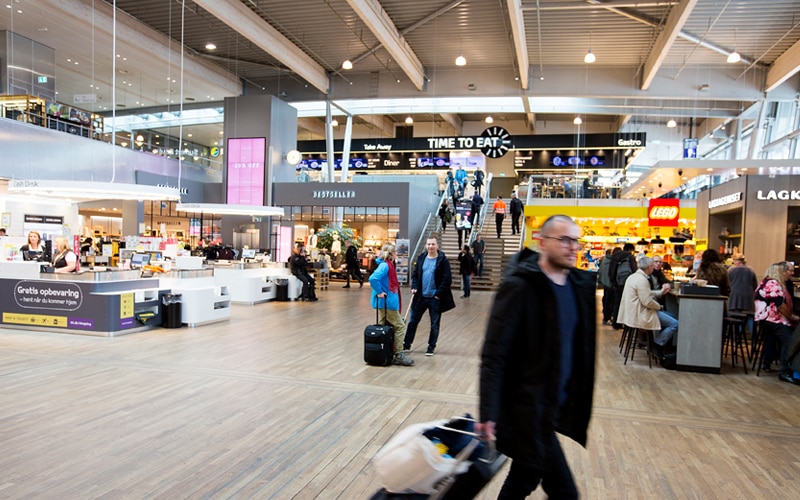 indlæg Bemyndigelse Efterligning Billund airport is getting ready for summer with Tork PeakServe | Tork US