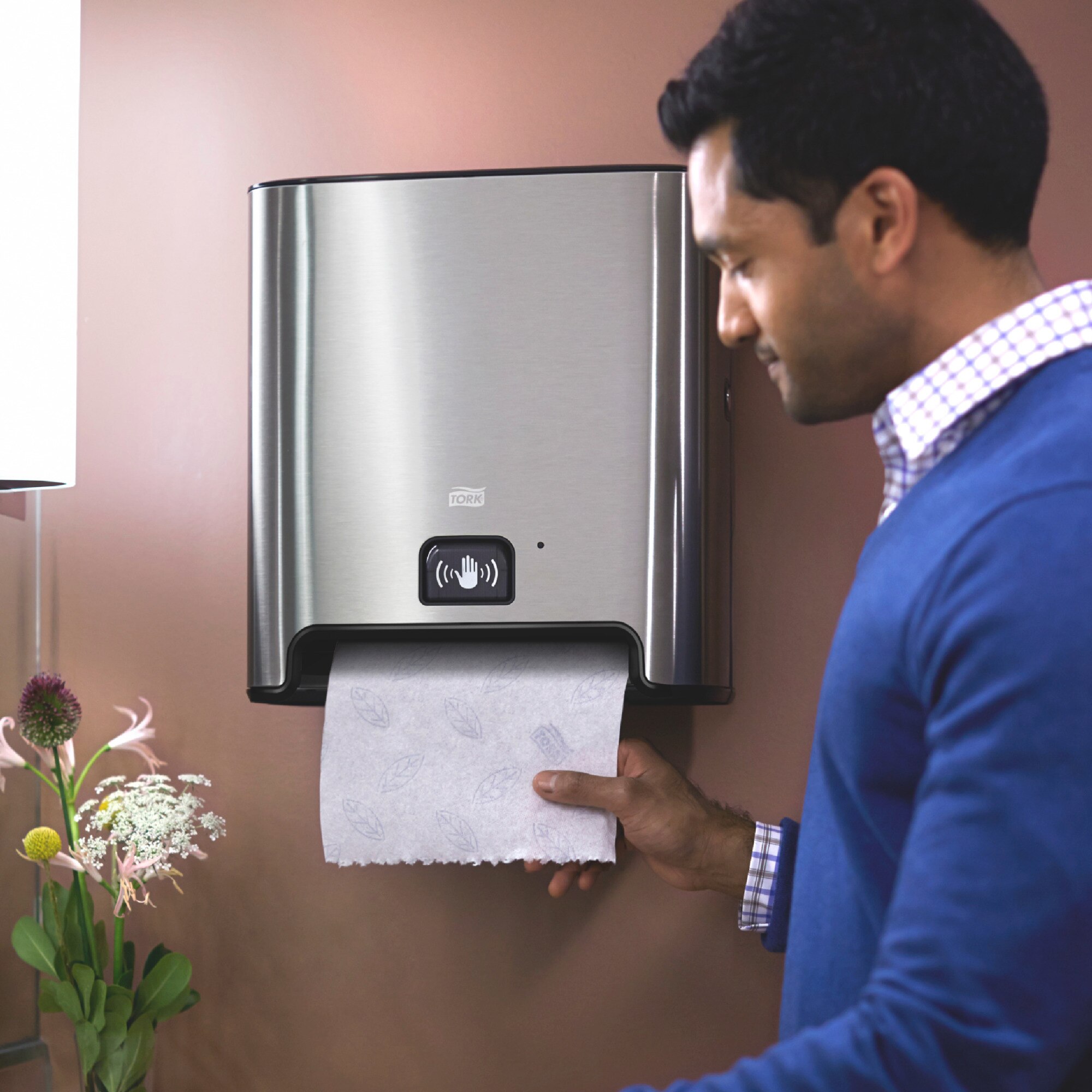 Tork Matic® Hand Towel Roll Dispenser with Intuition Sensor