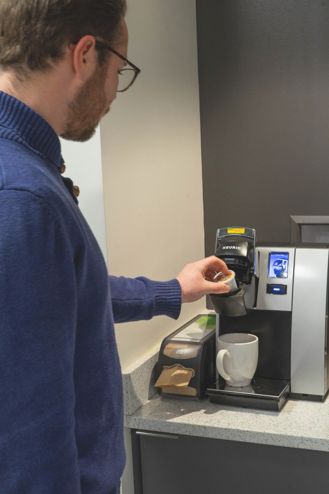 carousel-thumbnail-3