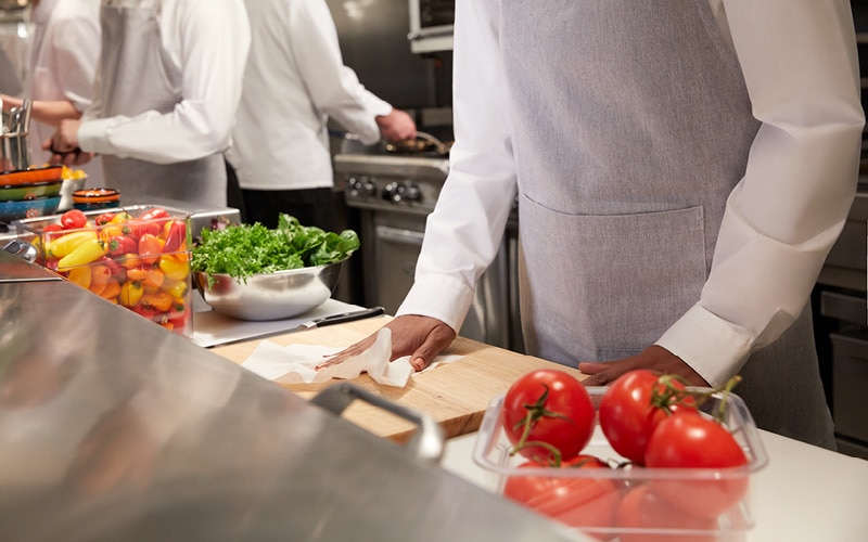 Cleaning of surfaces in a restaurant kitchen